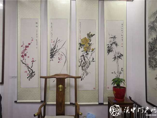 中國(guó)藝術(shù)學(xué)會(huì)畫(huà)家劉進(jìn)軍在四寶堂召開(kāi)畫(huà)展