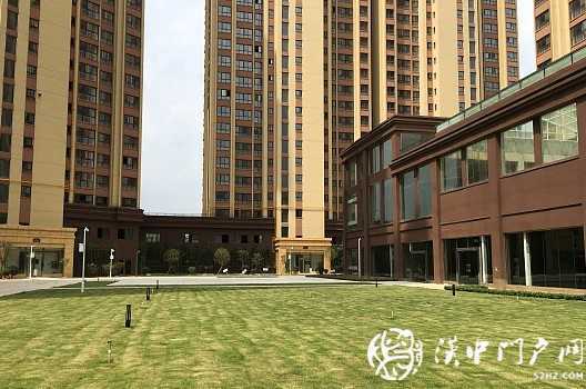 業(yè)主投訴漢中清水灣新房交付問題多，住建局叫停違規(guī)交房