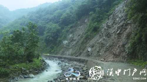 強(qiáng)降雨導(dǎo)致略陽縣部分鄉(xiāng)鎮(zhèn)山體塌方道路受損！