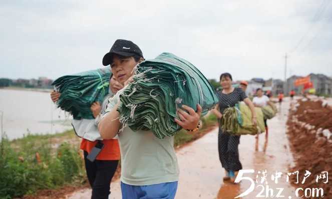 這才叫“乘風(fēng)破浪的姐姐”