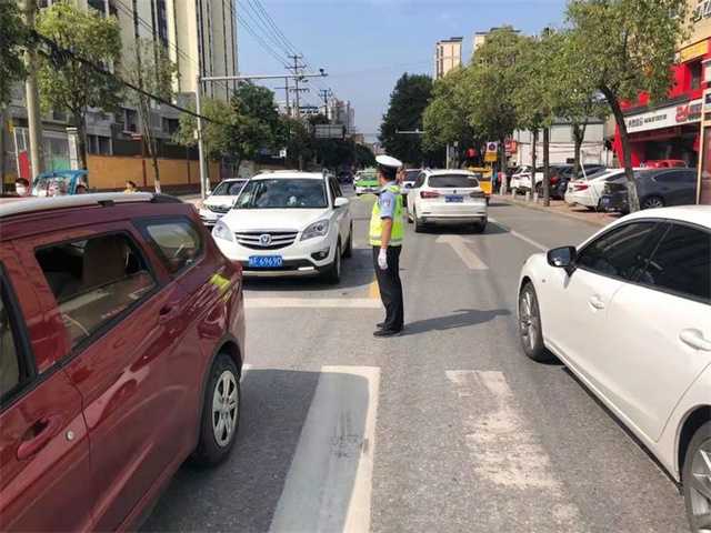 68小時堅守！漢中交警大隊圓滿完成國慶假期道路交通安保任務(wù)"