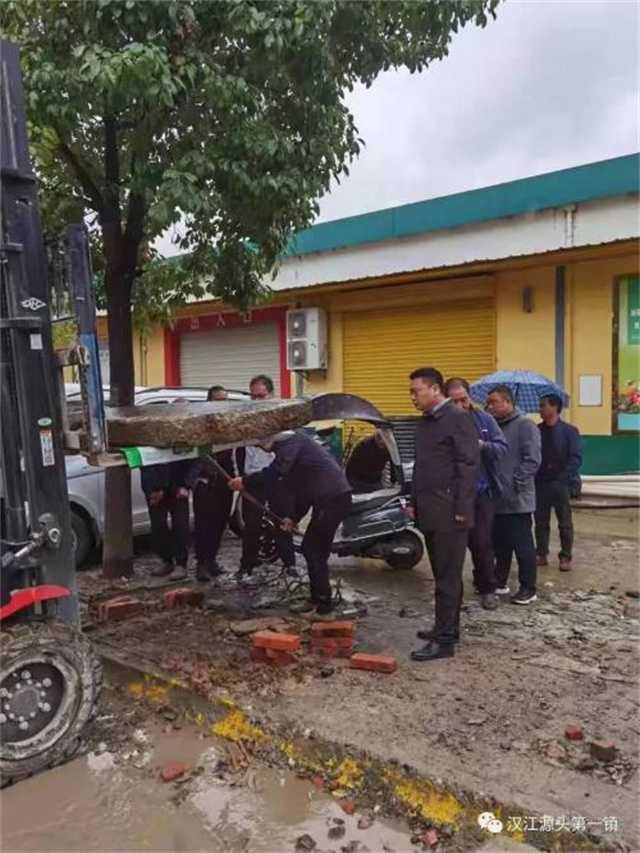 寧強縣大安境內(nèi)施工地挖出一座古碑