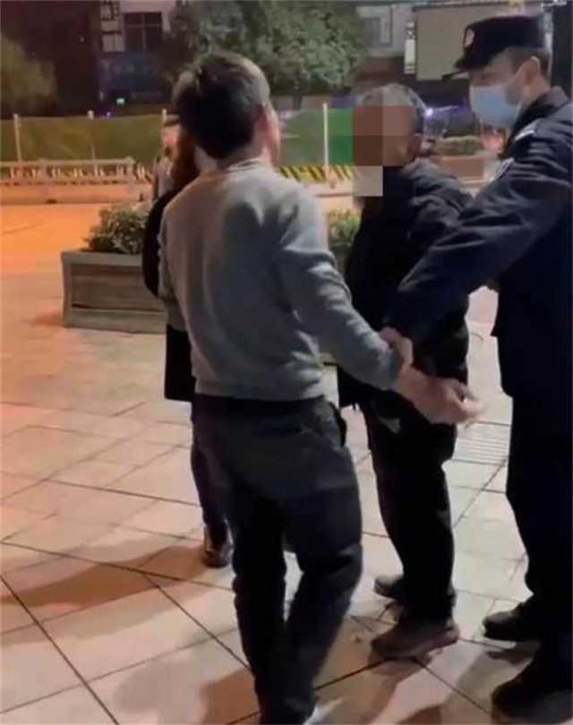 酒后滋事打倒兩名女子還襲警，略陽一醉漢被拘留