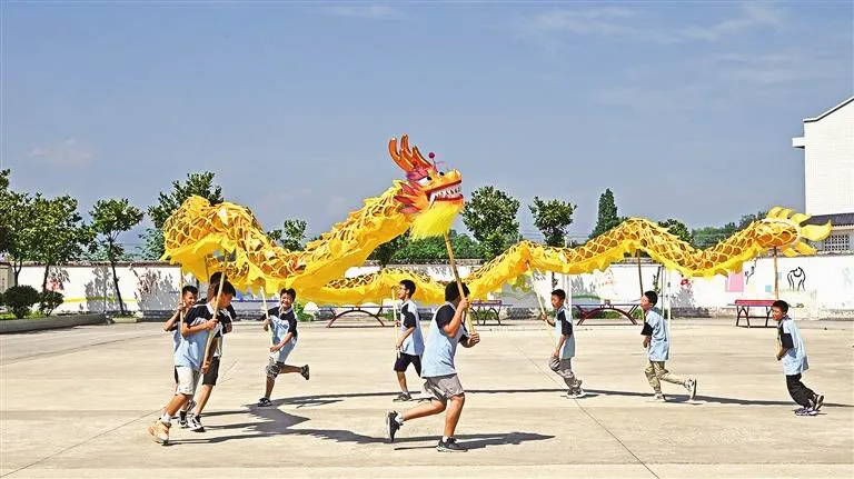 今天，《陜西日報》整版宣傳漢臺這項(xiàng)技藝！