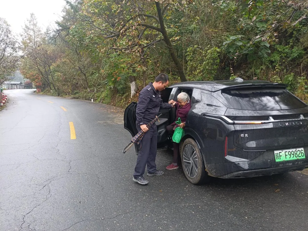 小事暖心護平安，失而復得笑開顏